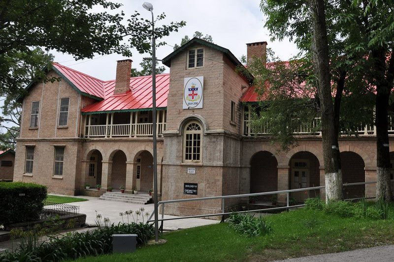Anderson Block, Senior School
