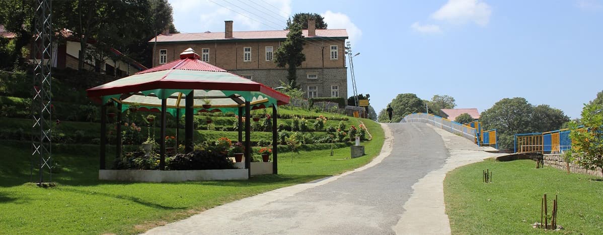 Approach to the Preparatory School